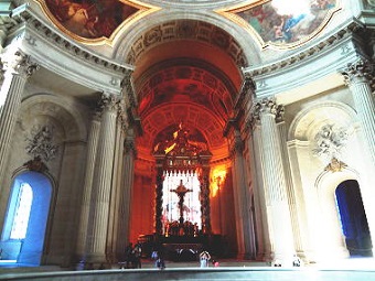 アンヴァリッド　Hôtel des Invalides